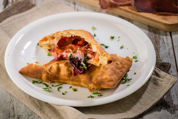 Παστουρμάλι με Χειροποίητο Φύλλο