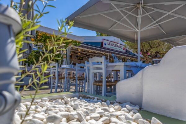 Κατάστημα Μπαρμπαλιάς Σαρωνίδα - Η Αυλή μας