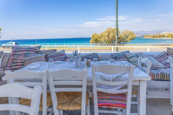 Κατάστημα Μπαρμπαλιάς Σαρωνίδα - Η Αυλή μας Θέα Θάλλασα