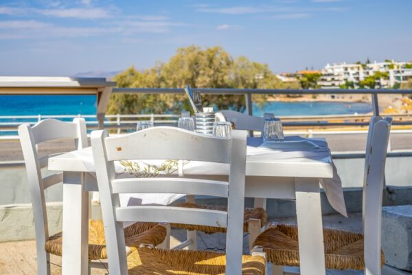 Κατάστημα Μπαρμπαλιάς Σαρωνίδα - Η Αυλή μας Θέα Θάλλασα