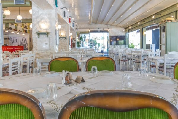 Κεμπαπτζίδικο Μπαρμπαλιάς Κατάστημα Μαρούσι Η Σάλα μας