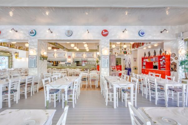 Κεμπαπτζίδικο Μπαρμπαλιάς Κατάστημα Μαρούσι Η Σάλα μας