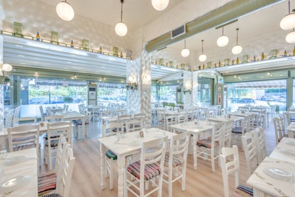 Κεμπαπτζίδικο Μπαρμπαλιάς Κατάστημα Μαρούσι Η Σάλα μας