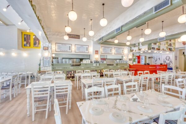 Κεμπαπτζίδικο Μπαρμπαλιάς Κατάστημα Μαρούσι Η Σάλα μας