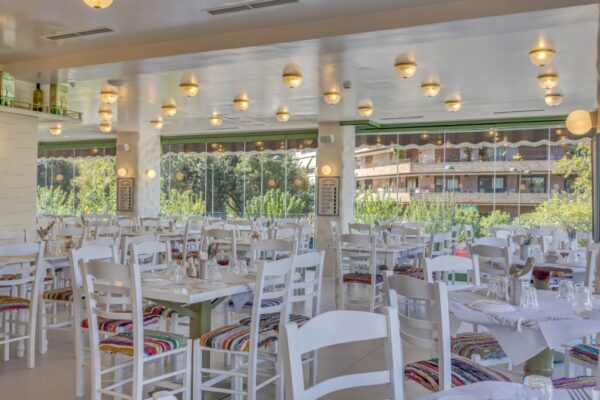 Κεμπαπτζίδικο Μπαρμπαλιάς Κατάστημα Hilton η Σάλα μας