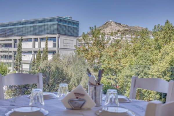Κεμπαπτζίδικο Μπαρμπαλιάς Κατάστημα Hilton Θέα Λυκαβηττος
