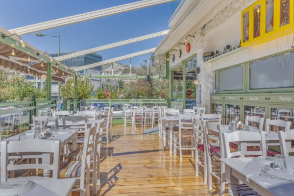 Κεμπαπτζίδικο Μπαρμπαλιάς Κατάστημα Hilton Το Μπαλκόνι μας