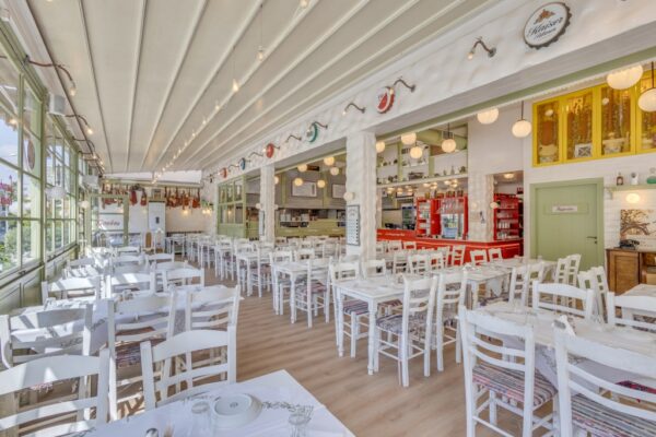 Κεμπαπτζίδικο Μπαρμπαλιάς Κατάστημα Χαλάνδρι Η Σάλα μας