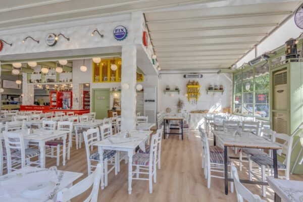 Κεμπαπτζίδικο Μπαρμπαλιάς Κατάστημα Χαλάνδρι Η Σάλα μας